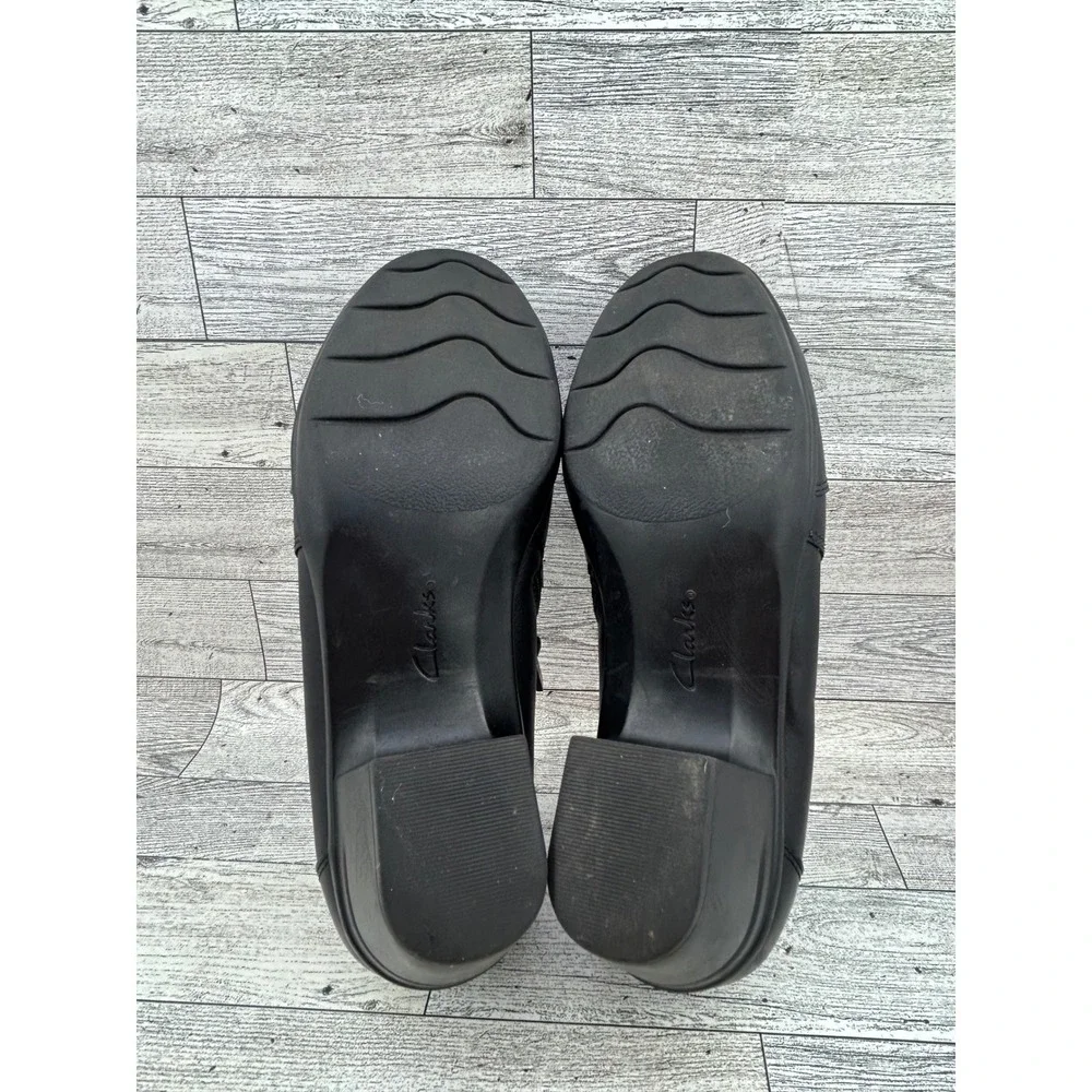 Clarks collection black